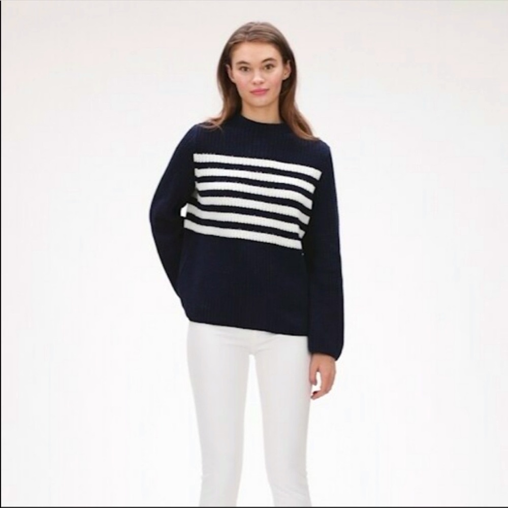 GAP Bell Sleeve Navy Stripe Sweater Sz Small NWT